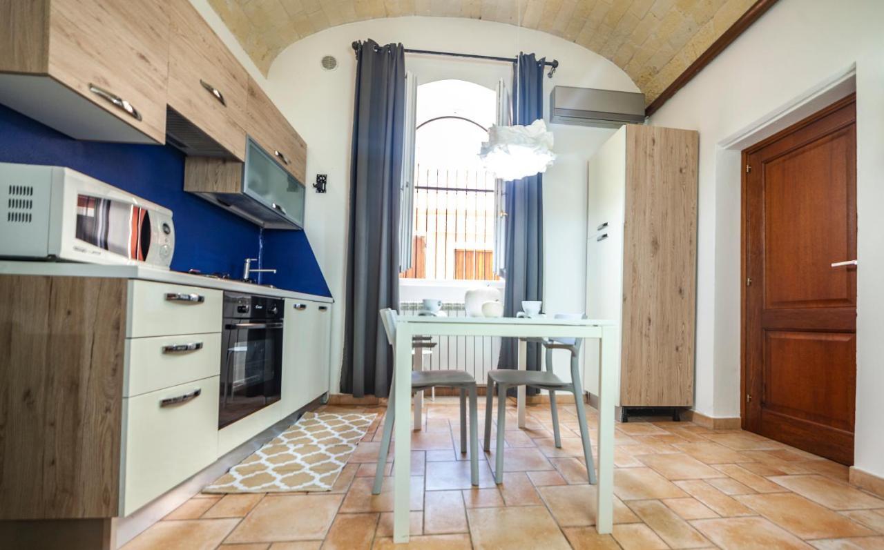 Suite Home Al Centro Di Sassari Ngoại thất bức ảnh