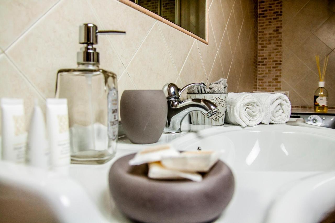 Suite Home Al Centro Di Sassari Ngoại thất bức ảnh