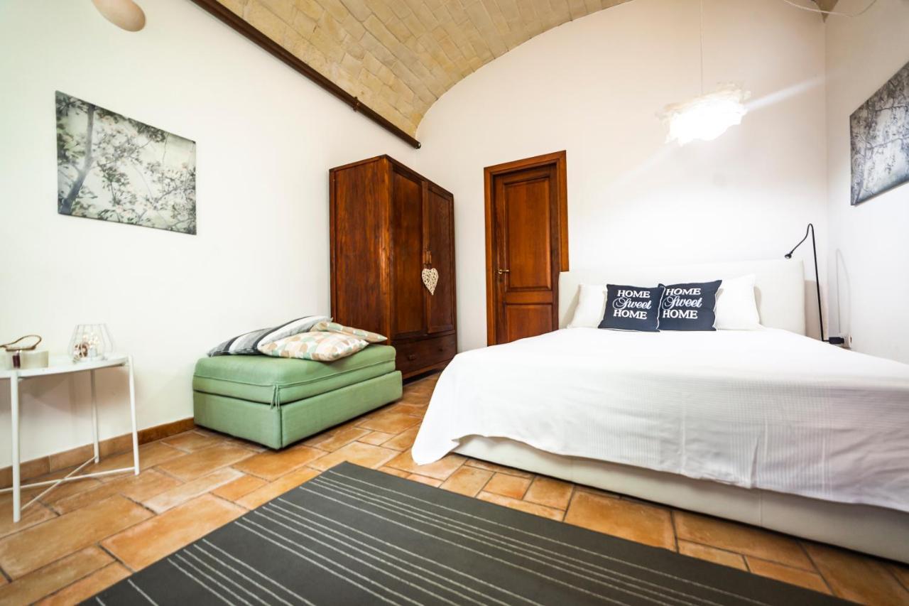 Suite Home Al Centro Di Sassari Ngoại thất bức ảnh